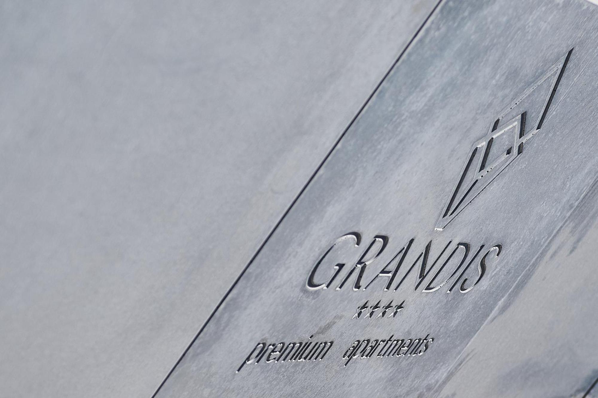 Grandis Premium Apartments Gödöllő エクステリア 写真