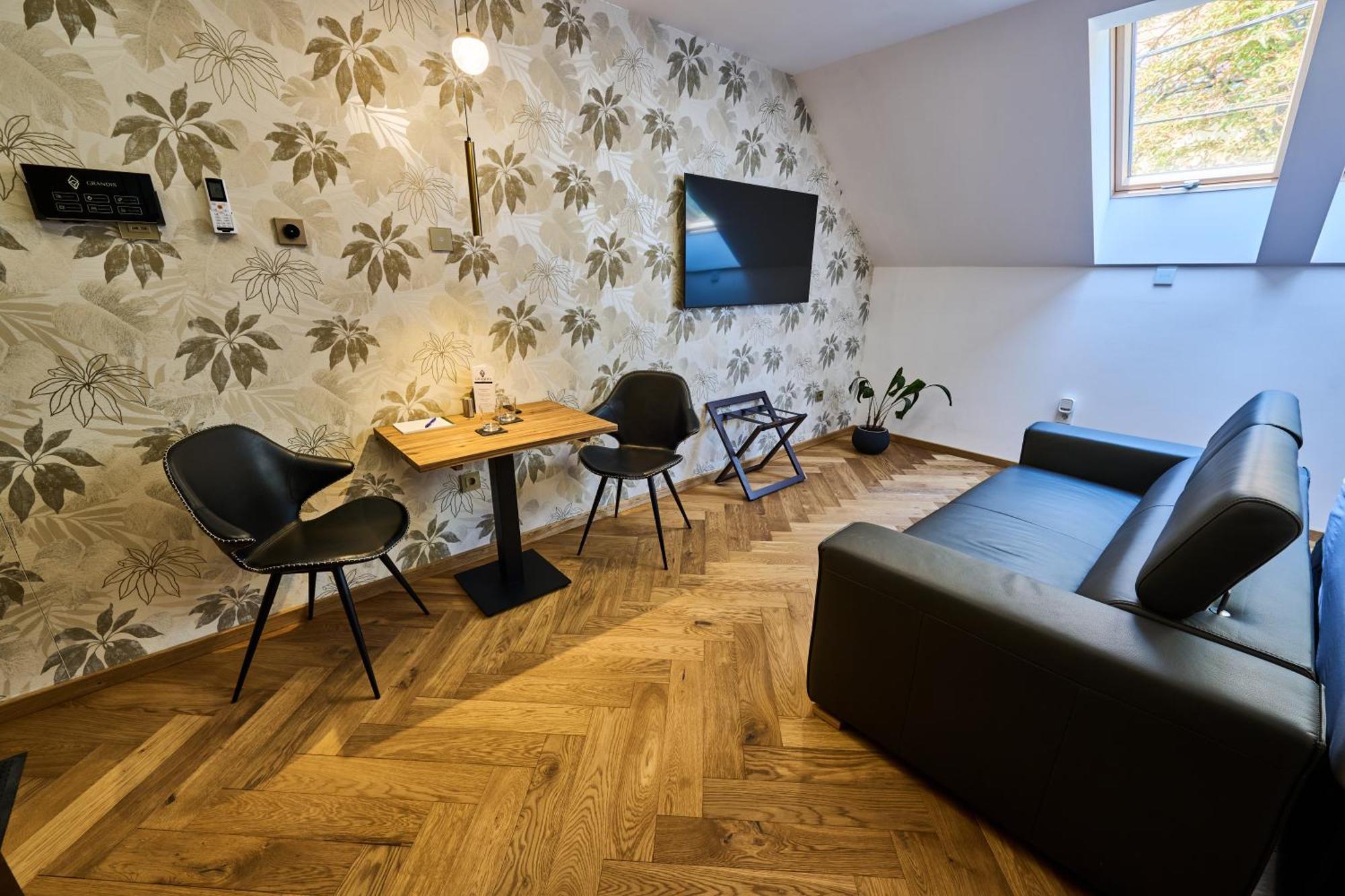 Grandis Premium Apartments Gödöllő エクステリア 写真